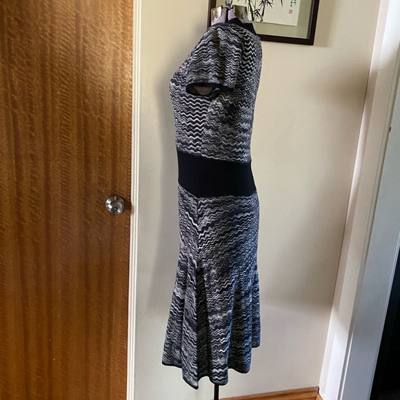 BCBG silk sweater dress - Picture 5 of 7